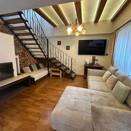 Real Home 1 Sibiu Exterior photo