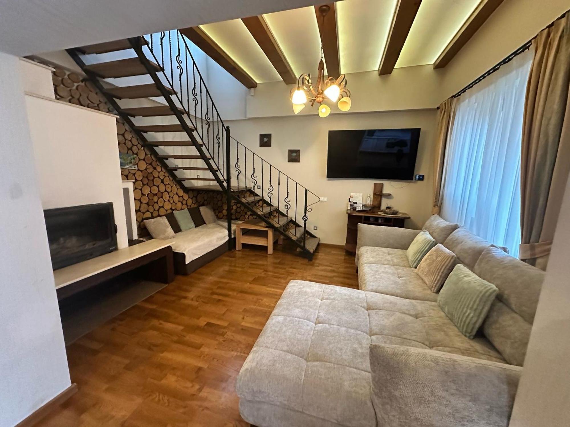 Real Home 1 Sibiu Exterior photo
