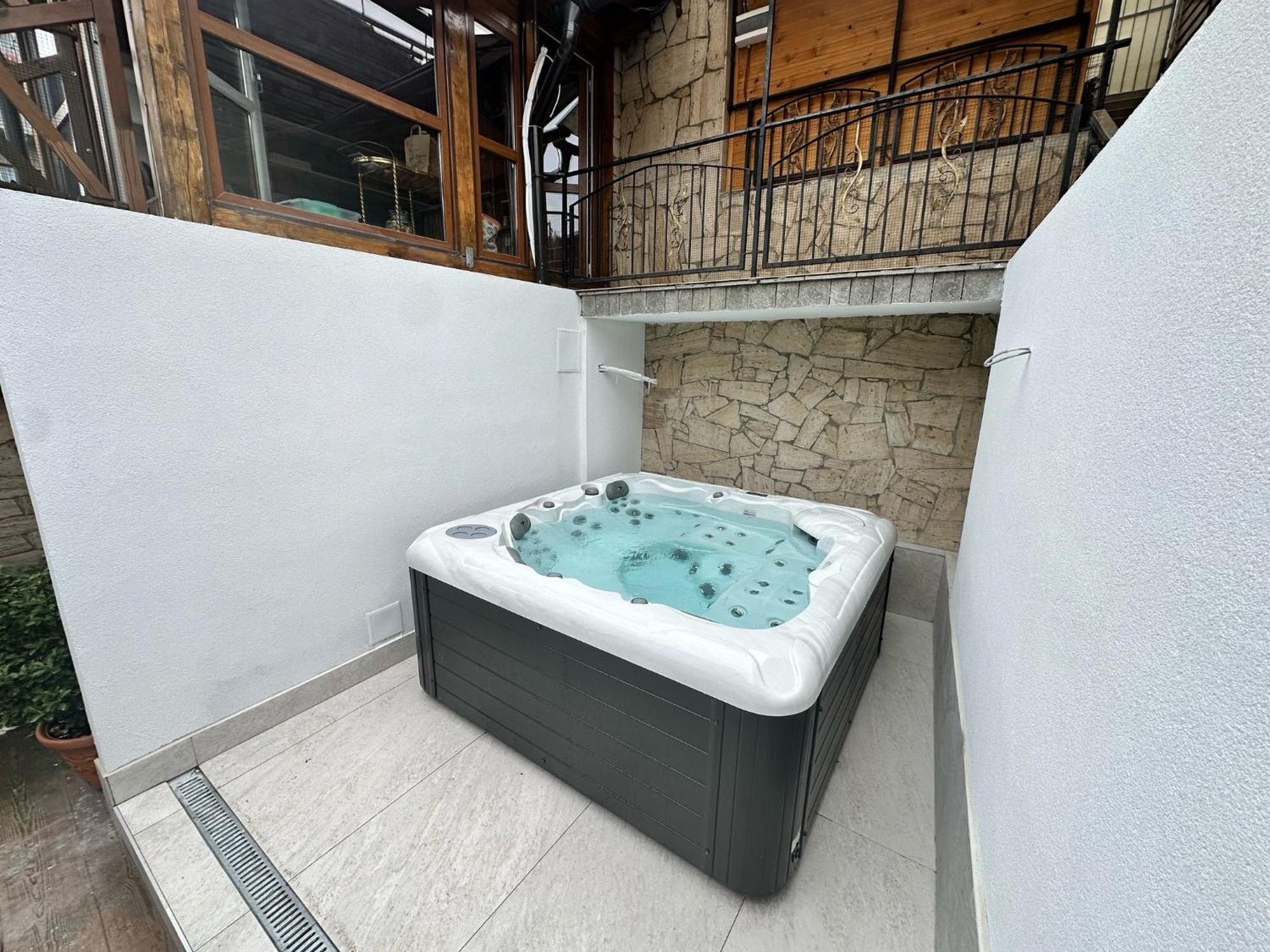 Real Home 1 Sibiu Exterior photo