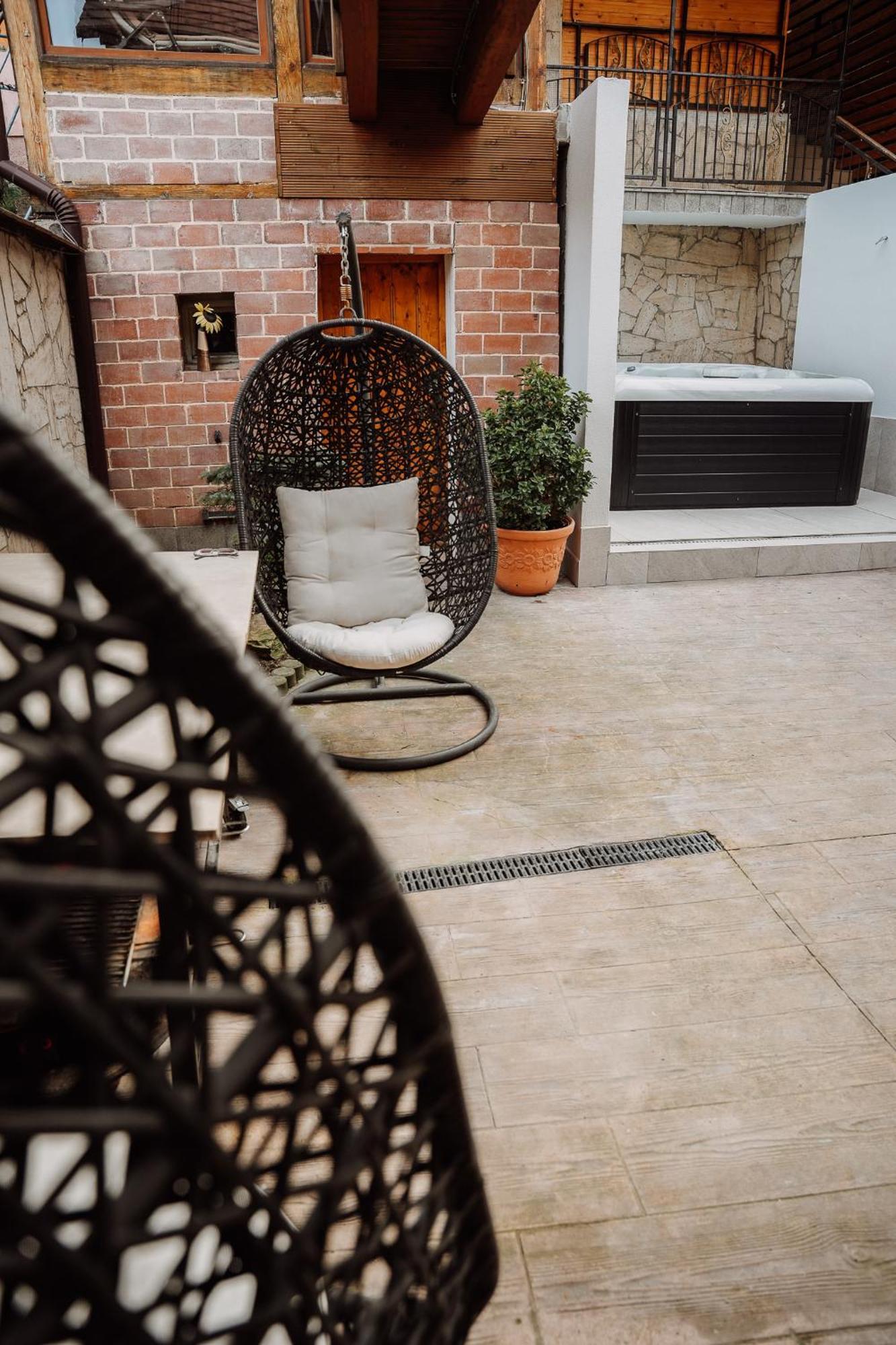 Real Home 1 Sibiu Exterior photo
